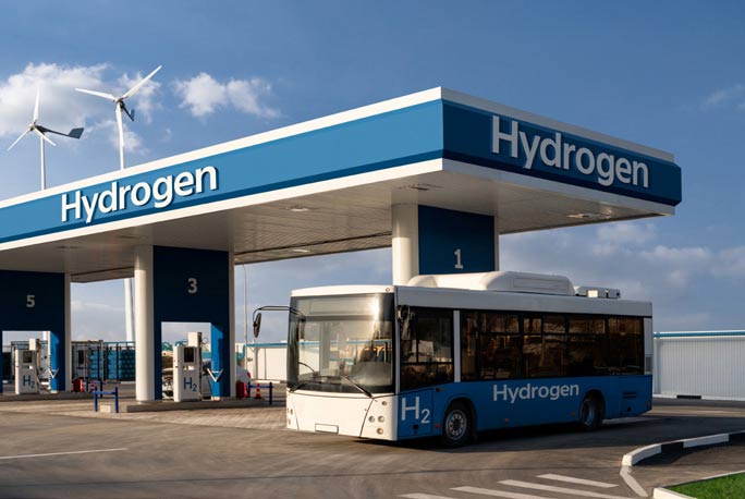 Hydrogen-tankstation med bus