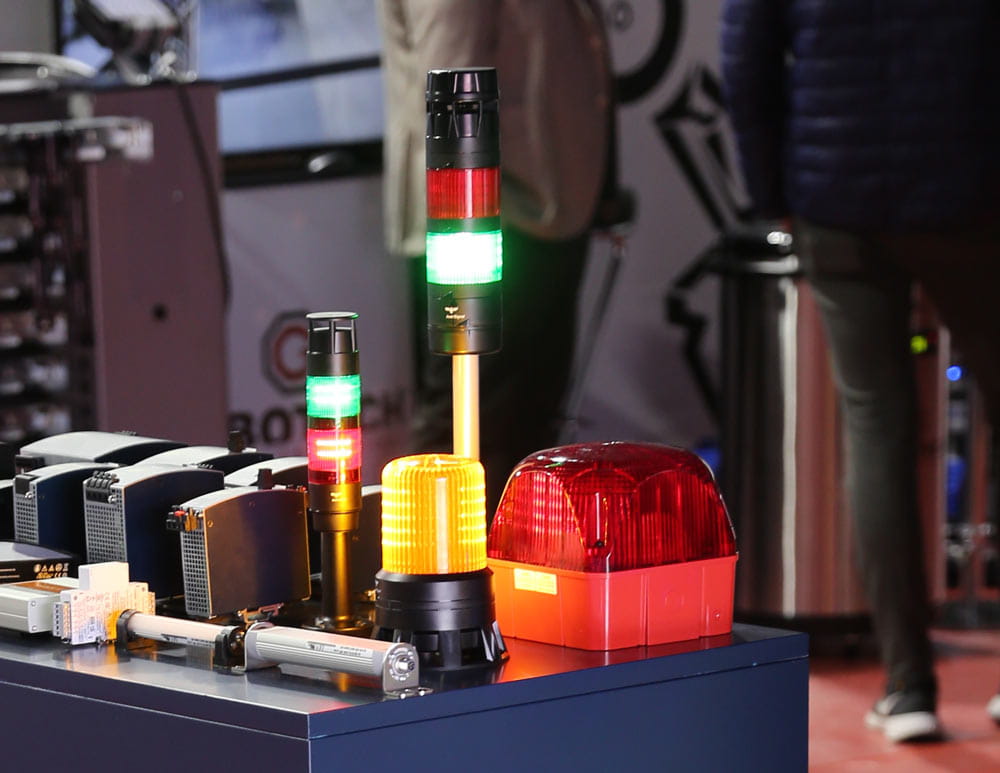 Lystårne og signallys der kan bruges til robot